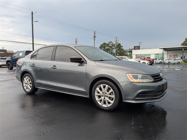 Used 2015 Volkswagen Jetta SE with VIN 3VWD17AJXFM316930 for sale in Savannah, GA