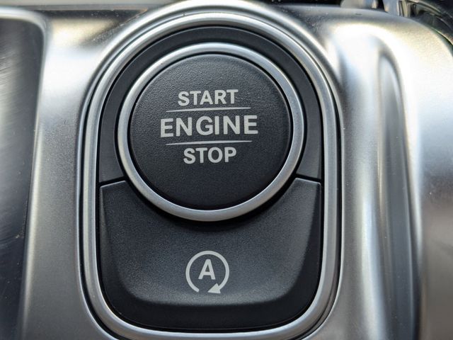 2025 Mercedes-Benz GLB Base - Photo 31