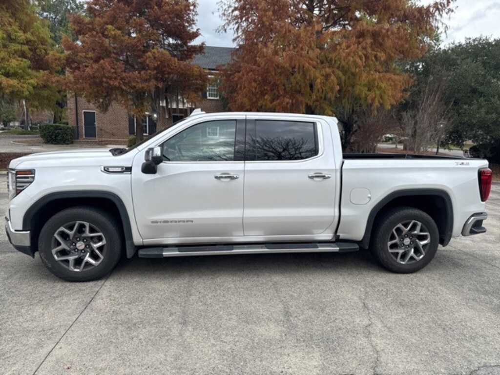 Used 2023 GMC Sierra 1500 SLT Truck Crew Cab