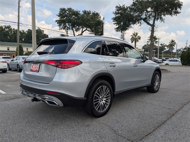 2026 Mercedes Benz GLC 300 photo 4