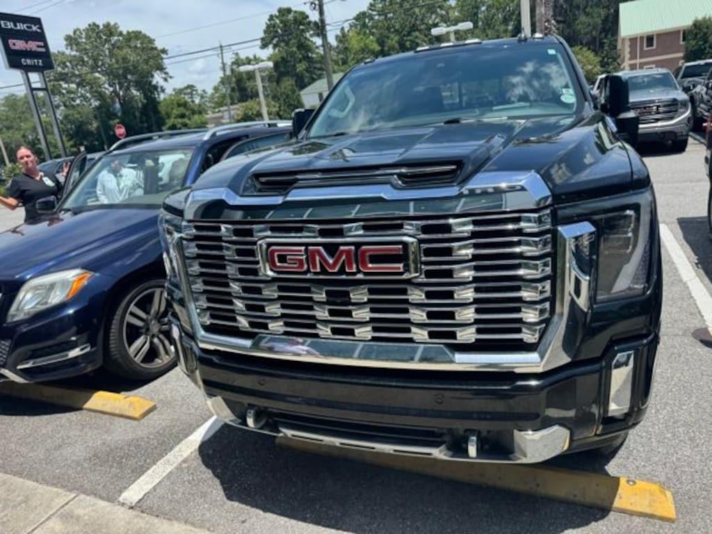 Used 2024 GMC Sierra 2500 HD Denali Truck Crew Cab