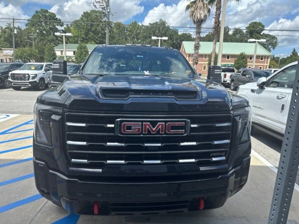 Used 2025 GMC Sierra 2500 HD AT4 Truck Crew Cab