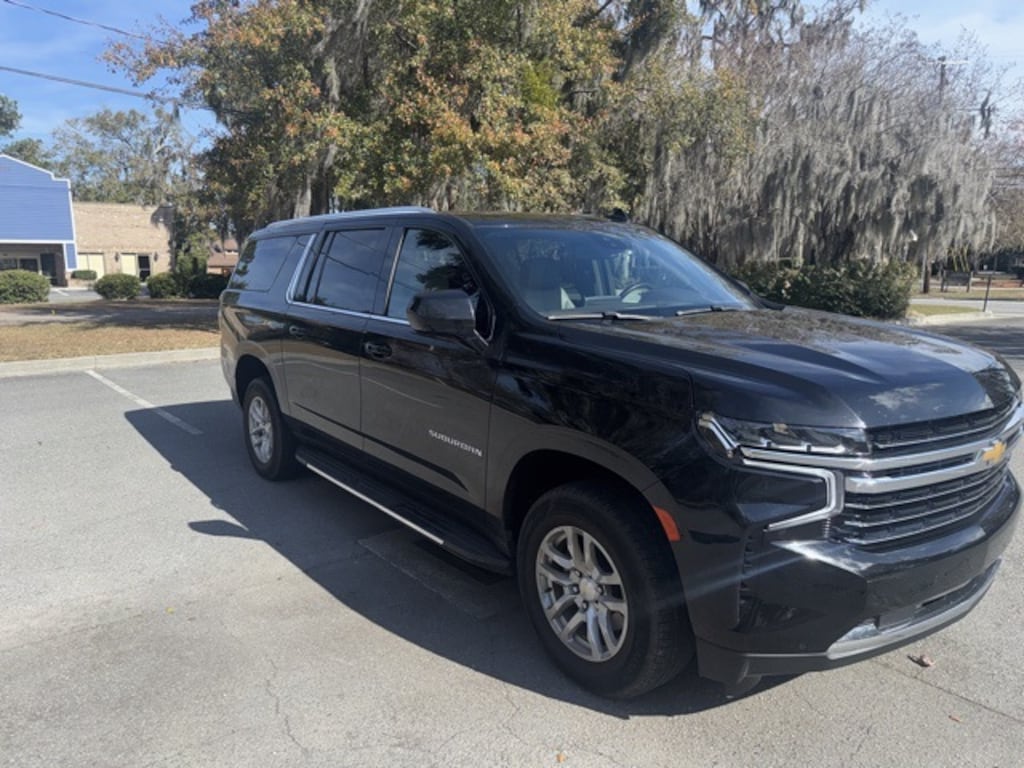 Used 2023 Chevrolet Suburban LT SUV