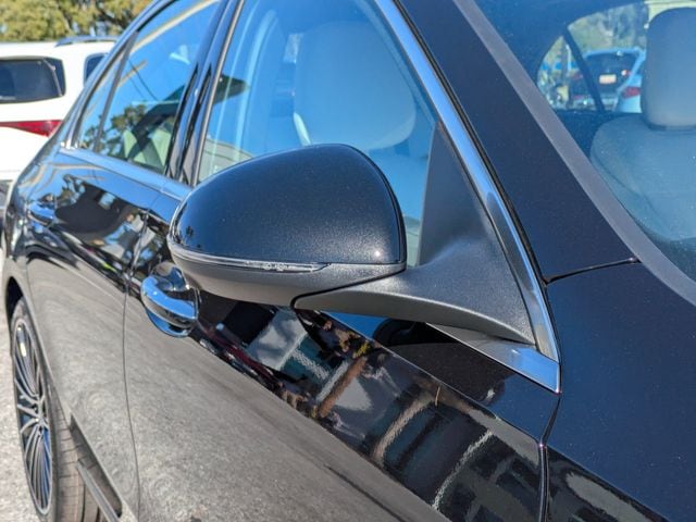 2026 Mercedes-Benz C-Class Sedan C 300 - Photo 13