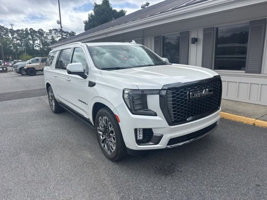 Used 2023 GMC Yukon XL Denali Ultimate SUV