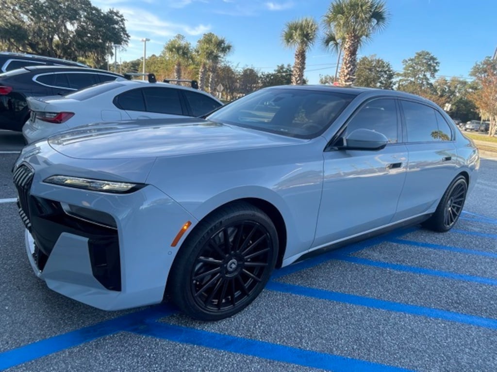 Used 2023 BMW 760i xDrive Sedan