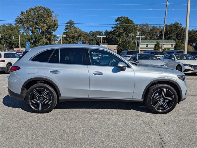 2026 Mercedes Benz GLC 300 photo 3