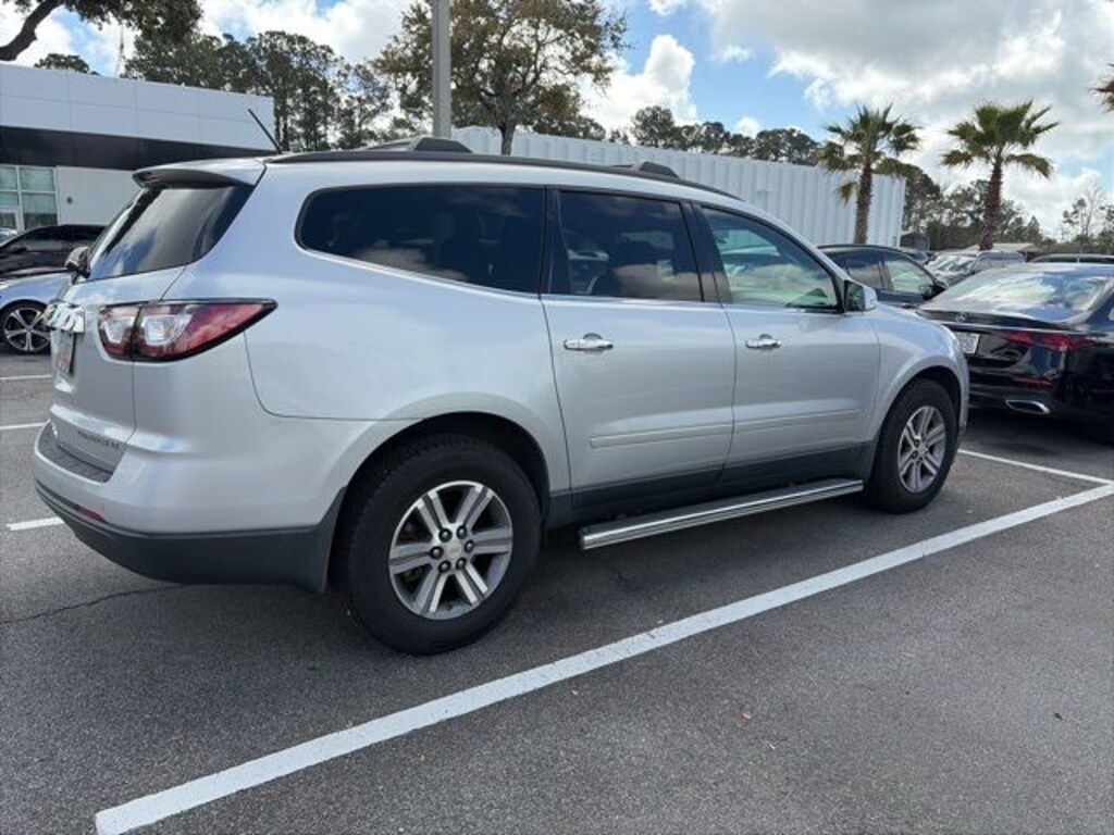 Used 2015 Chevrolet Traverse LT w/2LT SUV