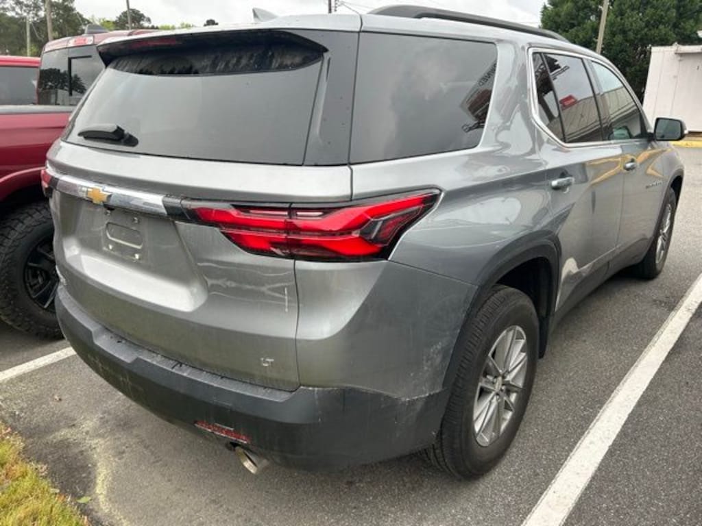 Used 2023 Chevrolet Traverse LT Leather SUV