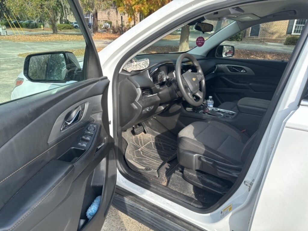 Used 2021 Chevrolet Traverse LS w/1LS SUV