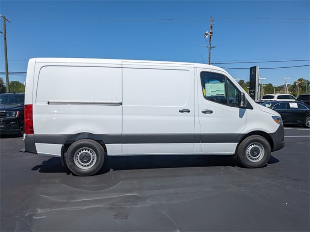 New 2025 Mercedes-Benz Sprinter 2500 Standard Roof 4-Cyl Diesel Van Cargo Van
