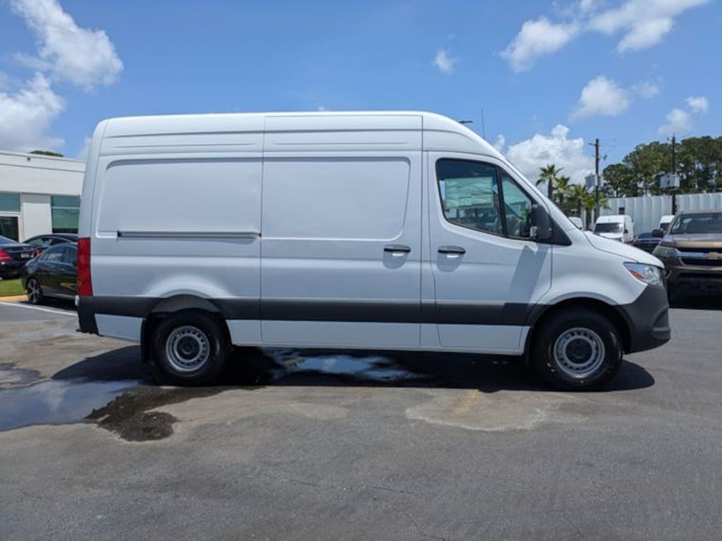 New 2026 Mercedes-Benz Sprinter 2500 Standard Roof 4-Cyl Diesel Van Cargo Van