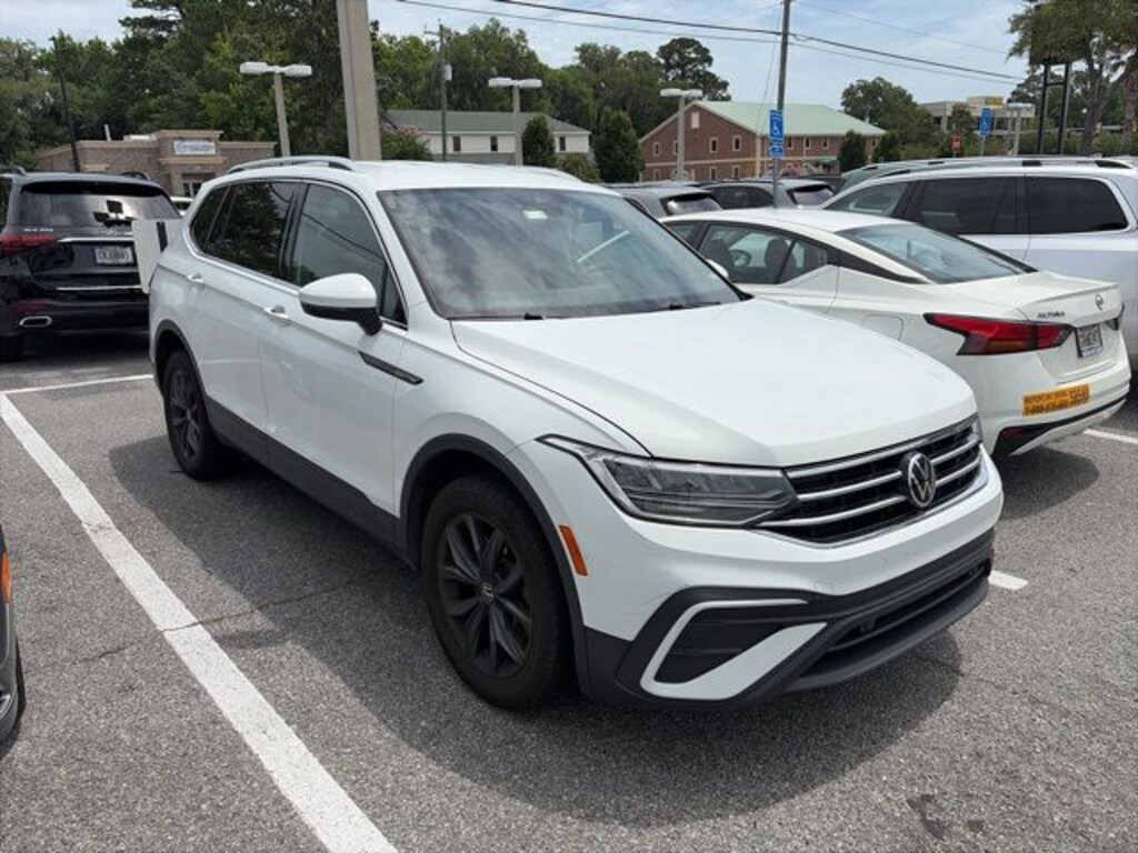 Used 2022 Volkswagen Tiguan 2.0T SE SUV