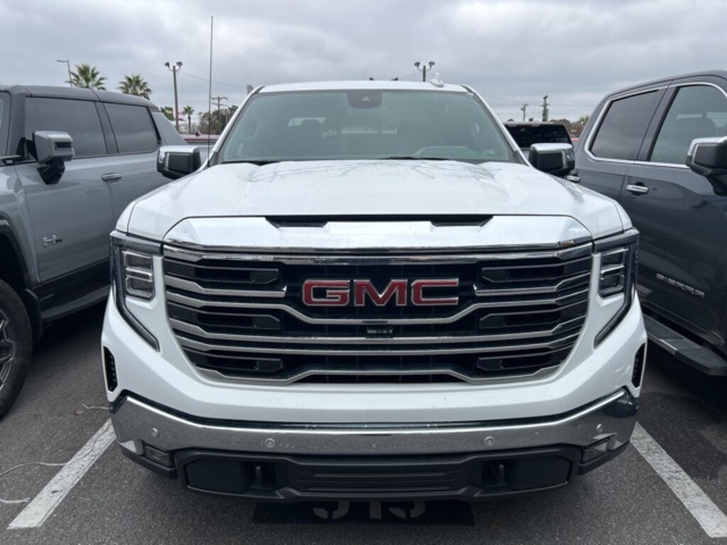 Used 2025 GMC Sierra 1500 SLT Truck Crew Cab