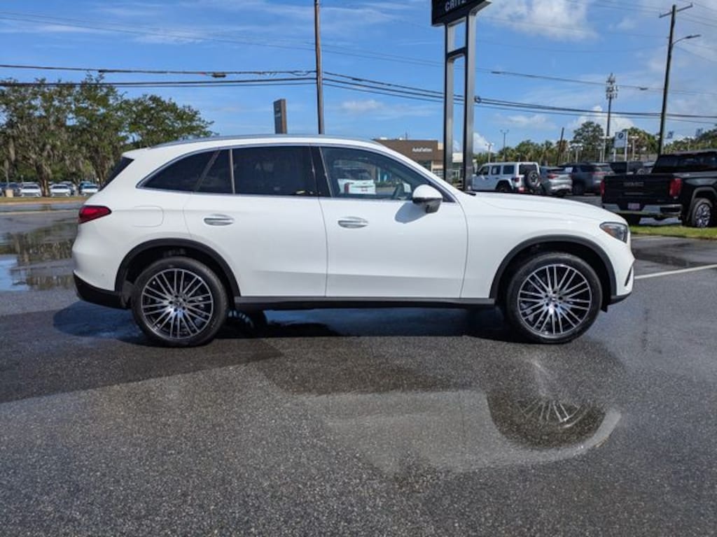 New 2026 Mercedes-Benz GLC 300 SUV
