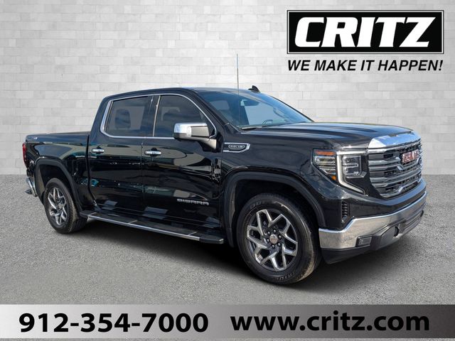 2022 GMC Sierra 4WD Crew Cab Short Box SLT's photo