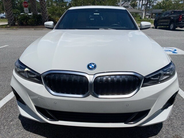 2023 Bmw 330e photo 2