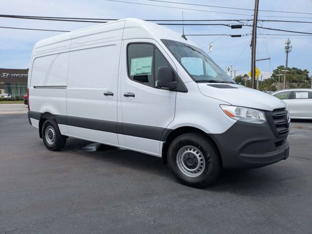 New 2026 Mercedes-Benz Sprinter 2500 Standard Roof 4-Cyl Diesel Van Cargo Van