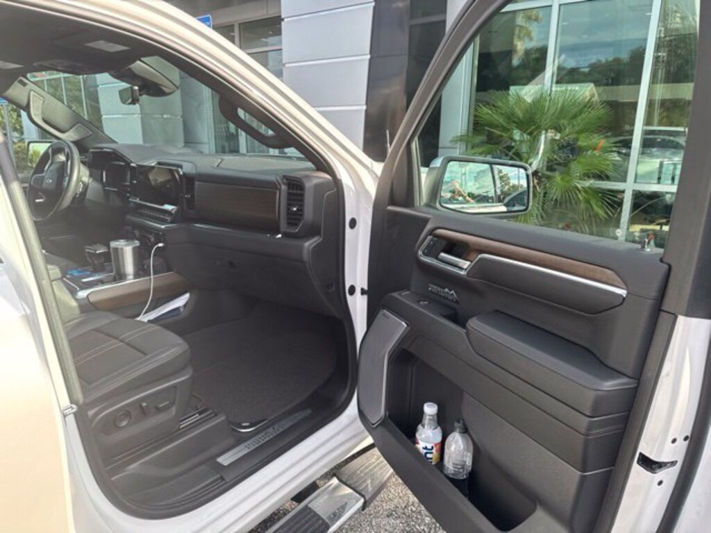 Used 2024 Chevrolet Silverado 1500 High Country Truck Crew Cab