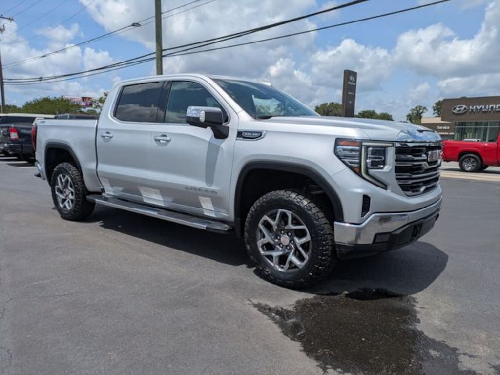 Used 2022 GMC Sierra 1500 SLT Truck Crew Cab