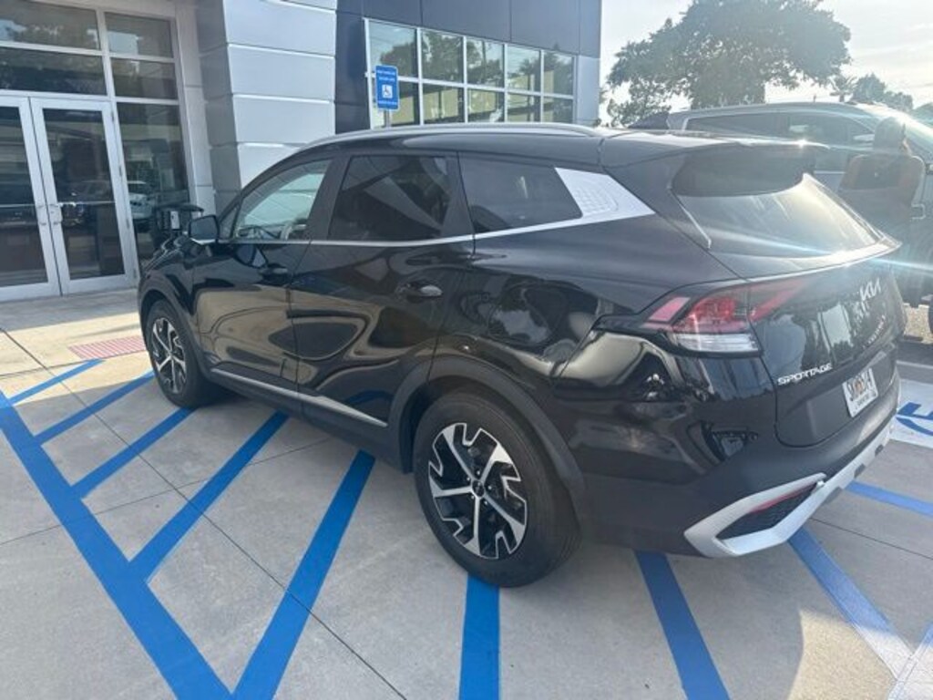 Used 2023 Kia Sportage Hybrid EX SUV