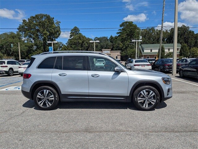 2026 Mercedes Benz GLB 250 photo 3