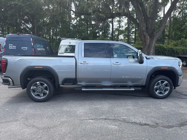 2026 GMC Sierra 4WD Crew Cab Standard Box SLT's photo