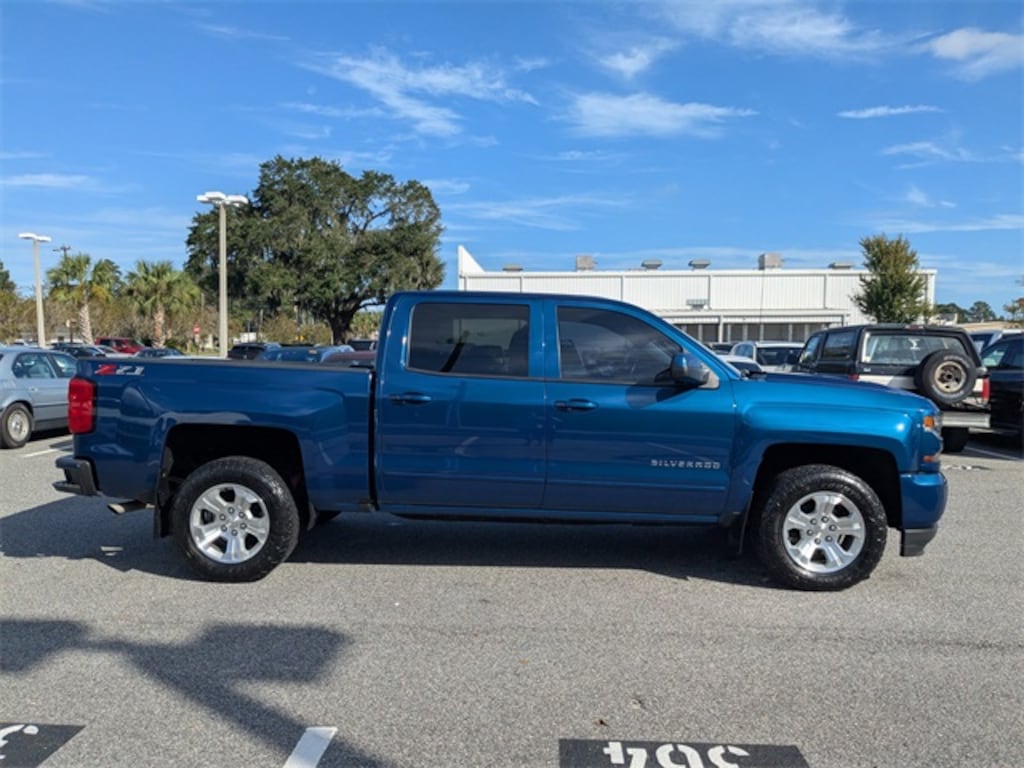 Used 2018 Chevrolet Silverado 1500 LT Truck Crew Cab