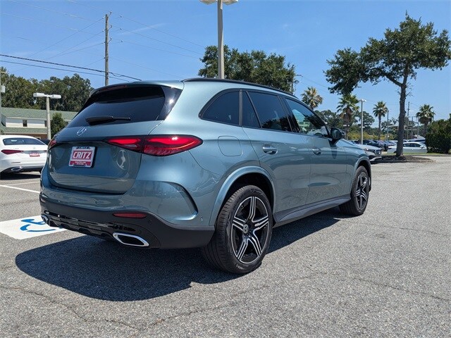 2026 Mercedes Benz GLC 300 photo 4