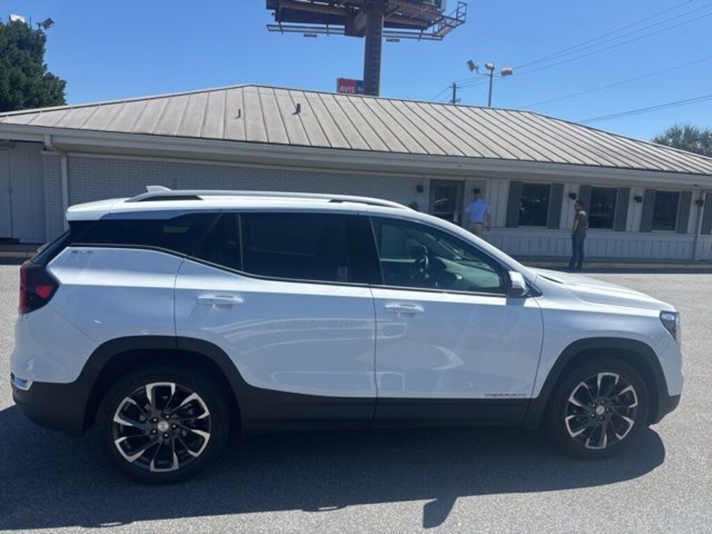 Used 2023 GMC Terrain SLT SUV