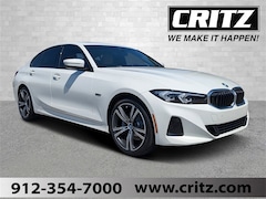 2023 BMW 330e Sedan