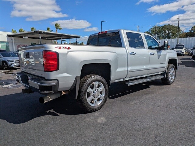 2018 Chevrolet Silverado 2500HD LTZ photo 4