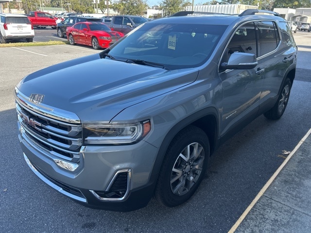 2023 GMC Acadia SLT's photo