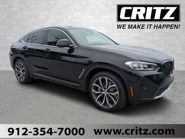 2022 BMW X4 xDrive30i's photo