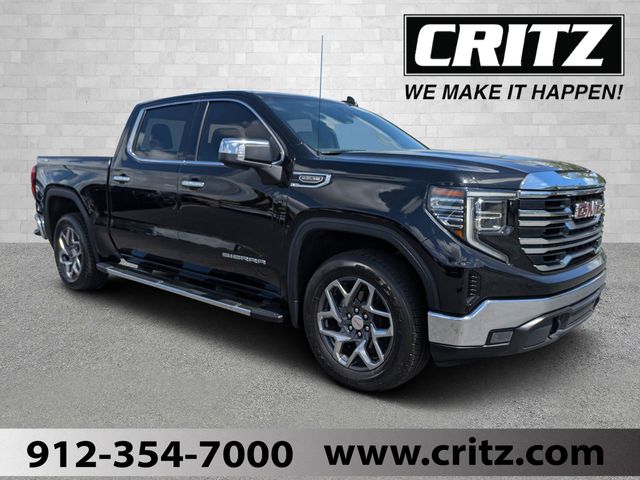 2022 GMC Sierra 4WD Crew Cab Short Box SLT's photo