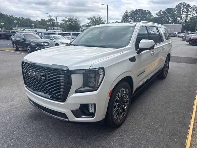 2023 GMC Yukon Denali Ultimate AWD's photo