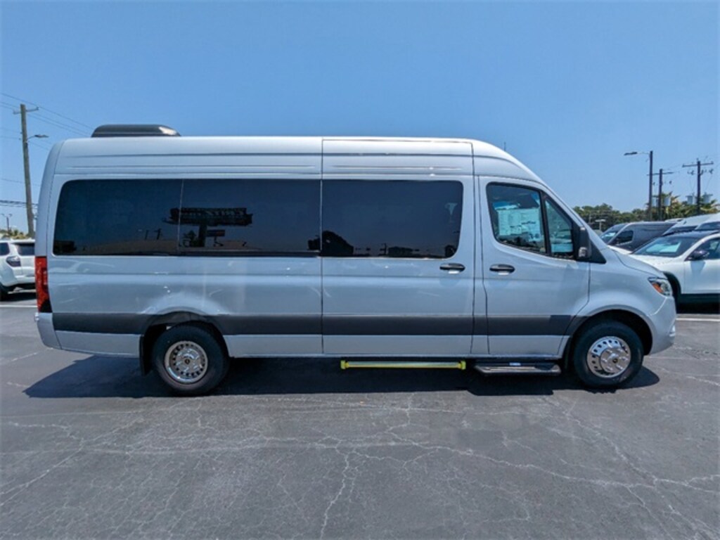 New 2024 Mercedes-Benz Sprinter 3500 High Roof 4-Cyl Diesel Van Cargo Van