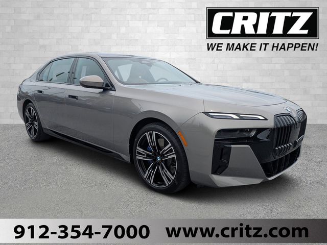 2023 BMW 7 Series 740i's photo