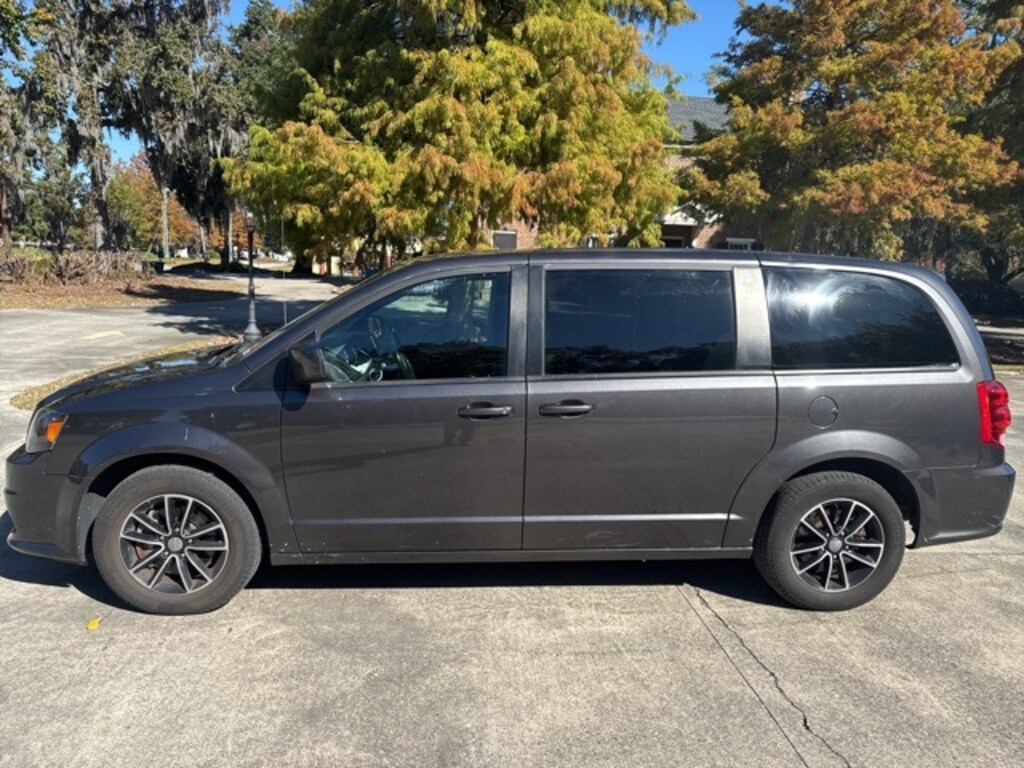Used 2019 Dodge Grand Caravan GT Van Passenger Van