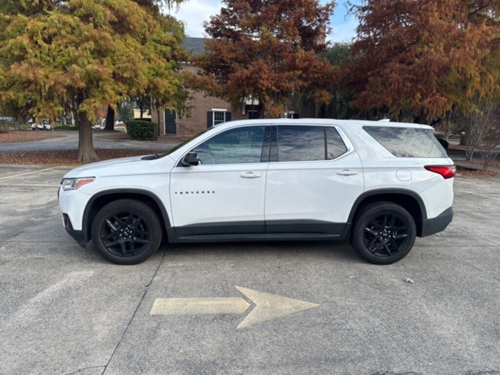 Used 2021 Chevrolet Traverse LS w/1LS SUV