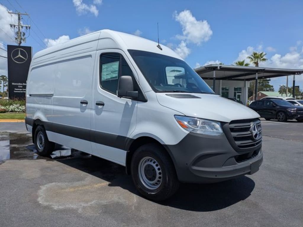 New 2026 Mercedes-Benz Sprinter 2500 Standard Roof 4-Cyl Diesel Van Cargo Van