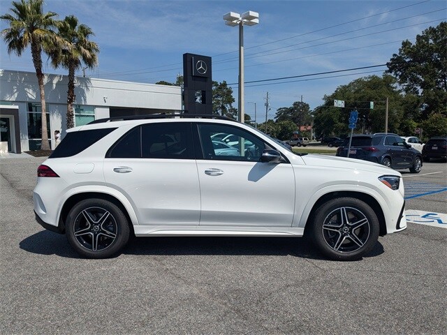2025 Mercedes Benz GLE 450 4MATIC photo 2