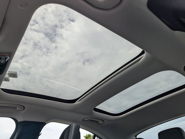 2025 Mercedes-Benz E-Class E350 - Photo 21