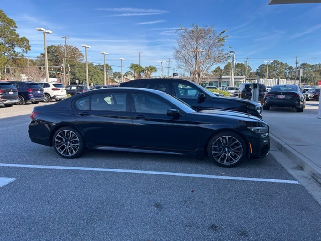 Used 2021 BMW 740i Sedan