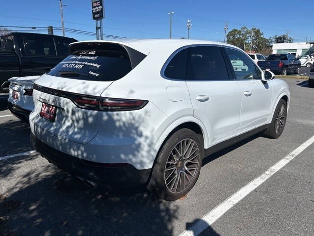 2022 Porsche Cayenne S photo 4