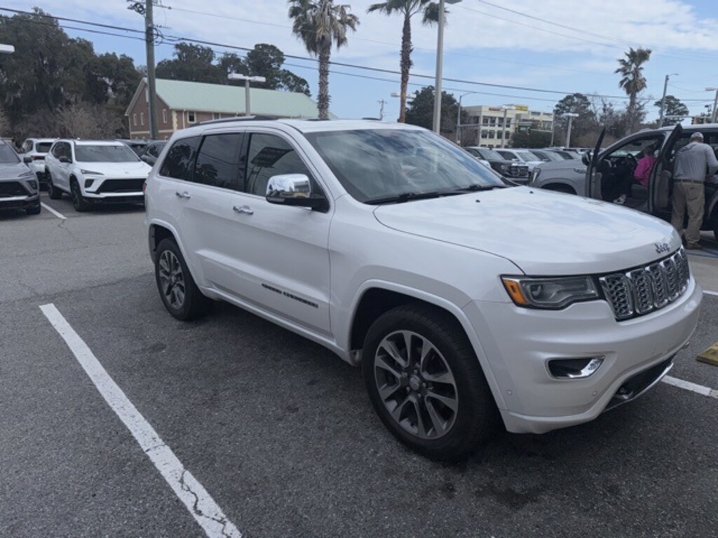 Used 2017 Jeep Grand Cherokee Overland RWD SUV