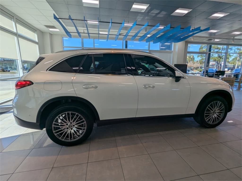 New 2026 Mercedes-Benz GLC 300 4MATIC SUV