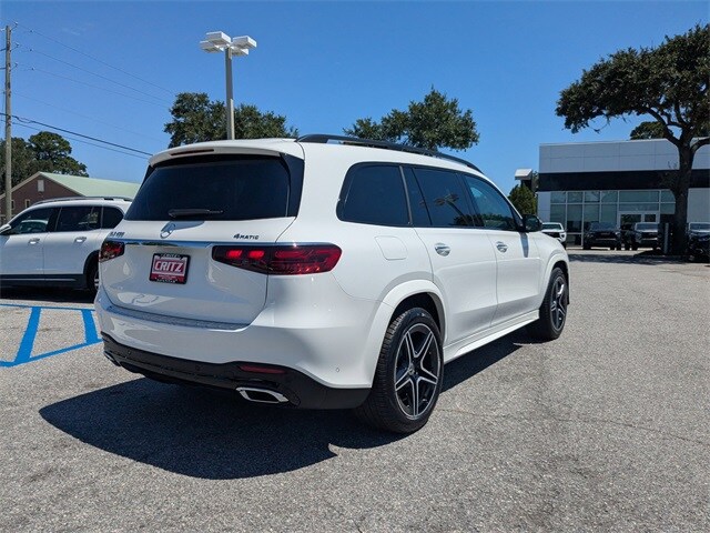 2026 Mercedes Benz GLS 450 4MATIC photo 3