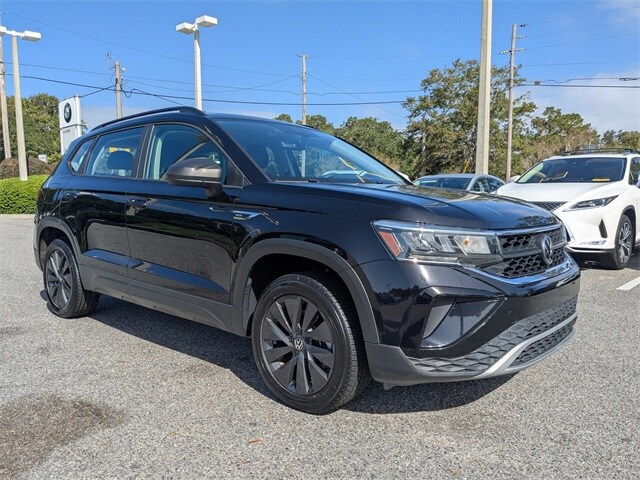 2023 Volkswagen Taos S photo 2