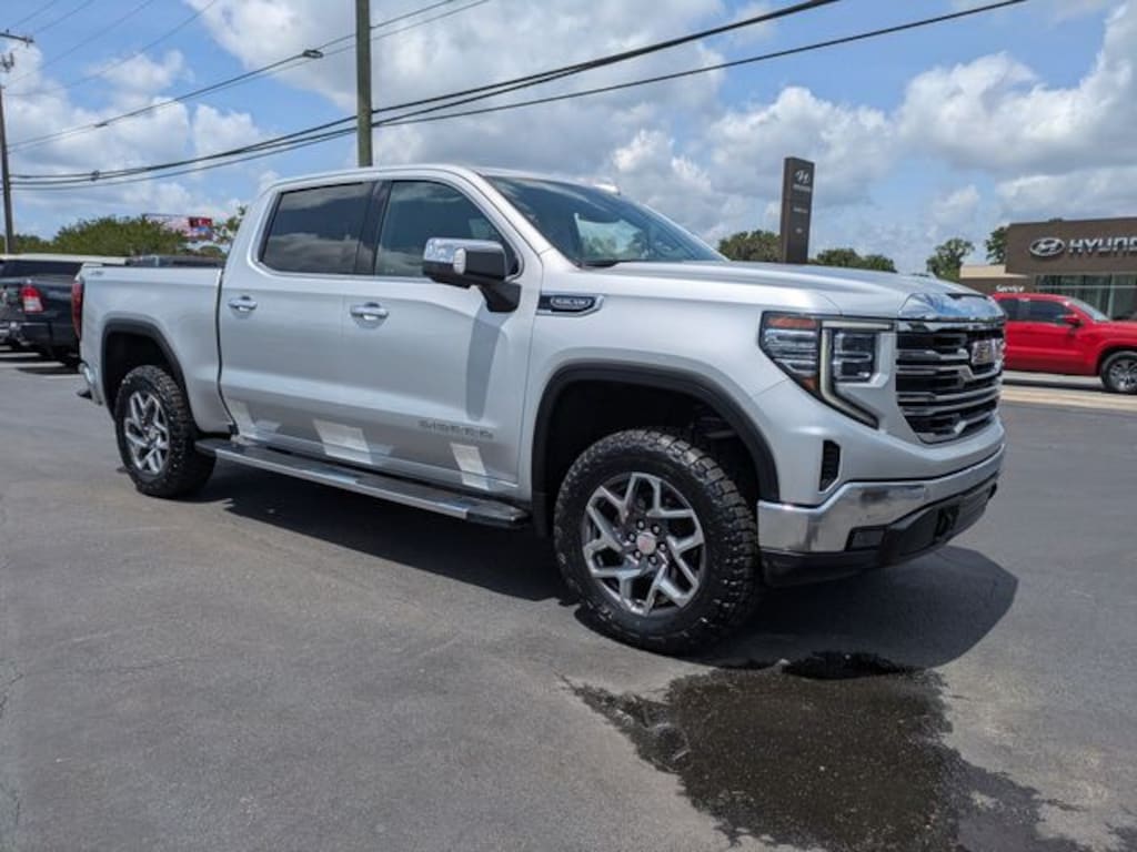 Used 2022 GMC Sierra 1500 SLT Truck Crew Cab